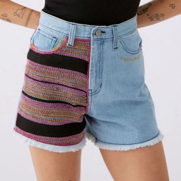 COPY - Urban Outfitters BDG A-Line High Rise Boho Cutoff Denim Blanket Patchwor… - Picture 2 of 15